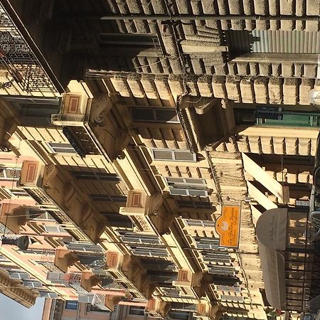 Casa Vacanza Colosseo Рим Экстерьер фото