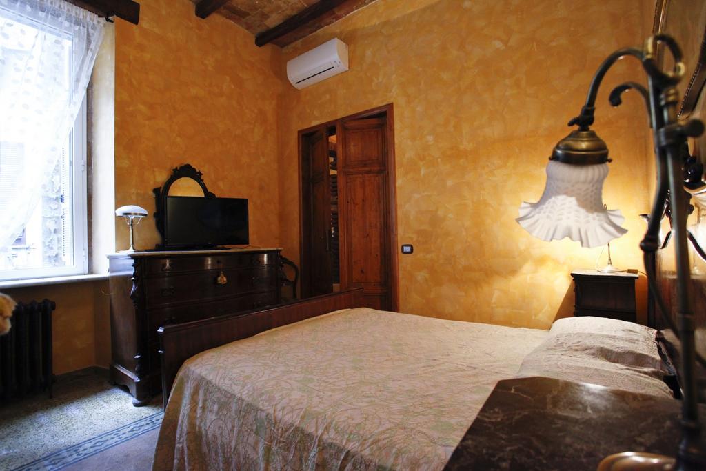 Casa Vacanza Colosseo Рим Номер фото