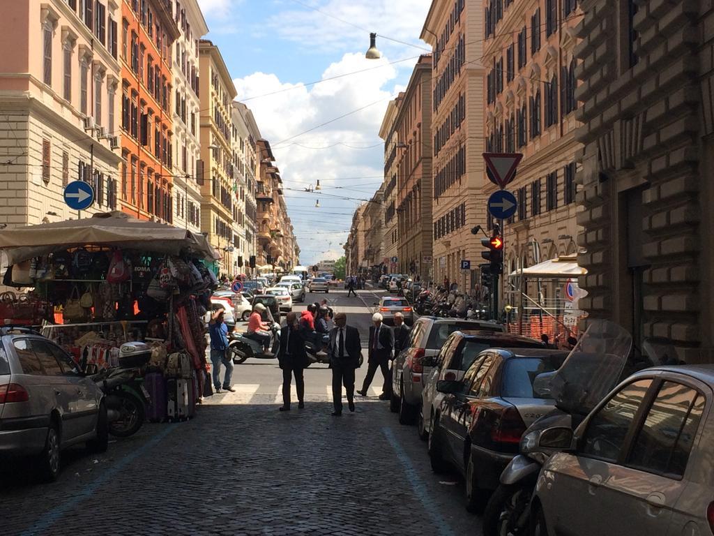 Casa Vacanza Colosseo Рим Экстерьер фото